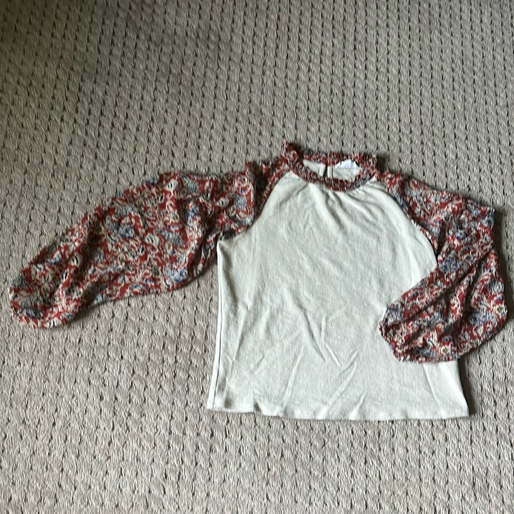 THML medium dress shirt with puff sleeves